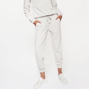Cami nyc jogger
